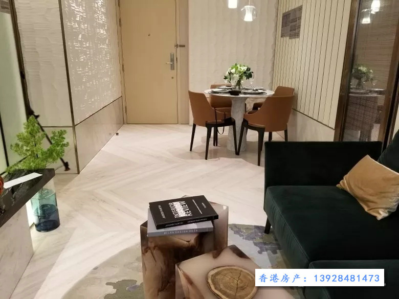 香港房产日出康城第9期MARINI 1房519万起2房648万起 第4张- 香港MARINI样板房(客厅)