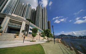 香港房产：九龙奥运站柏景湾两房租金1.8万
