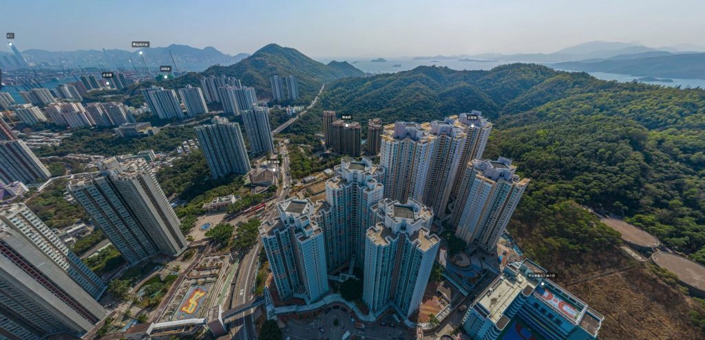 香港荟蓝新楼盘位于香港青衣区，小面积户型的上车新楼盘，前临青衣一带海景。 香港新盘介绍 第2张