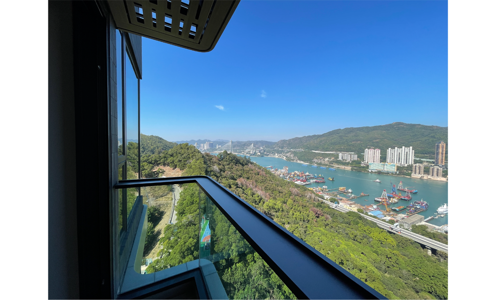 香港房产青衣荟蓝地理优越，拥有美丽景观，交通便利。  第2张