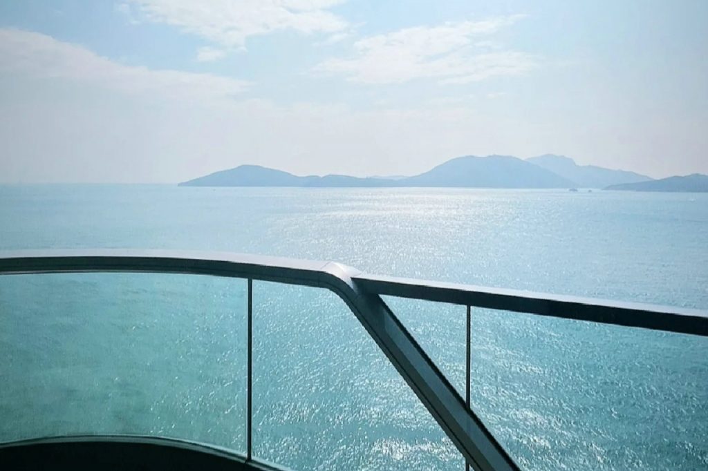 香港港岛一手豪宅凯玥户户向南、背山面海，可望到辽阔海景  第10张