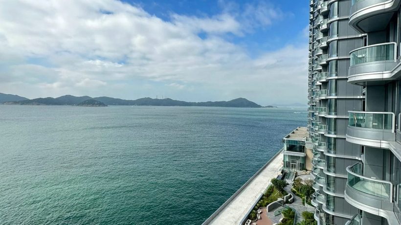 香港港岛一手豪宅凯玥户户向南、背山面海，可望到辽阔海景