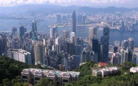 香港楼市以一手房为主，二手房成交及房价走势疲弱