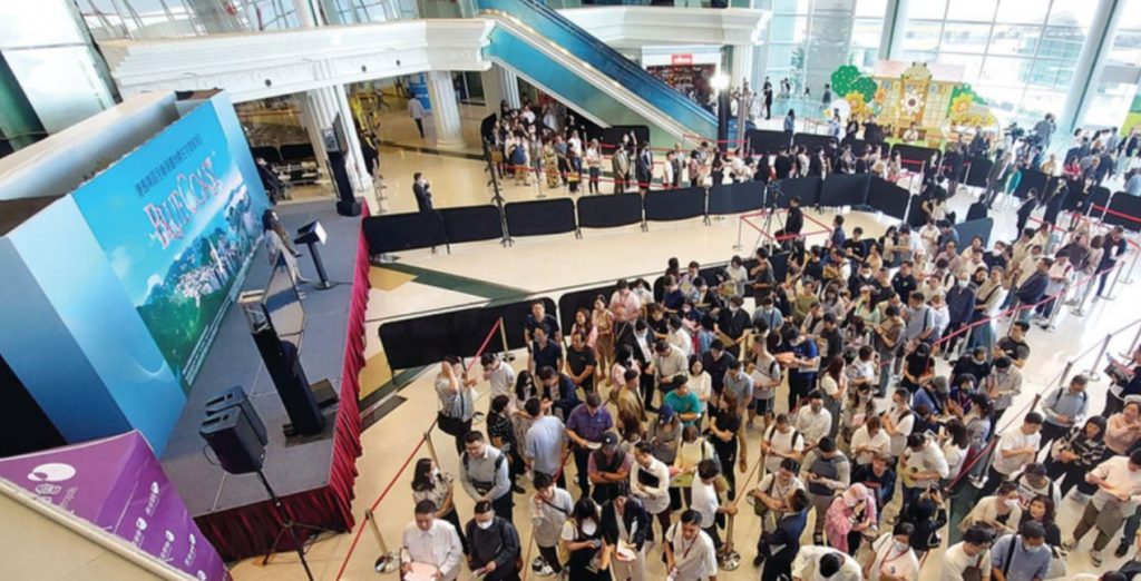 香港房产一手房成交量超越6000宗占去年全年近6成两房最受欢迎 第1张- Blue Coast售楼现场