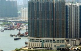 香港一号银海邻近港铁站及大型商场澳海城