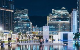 长江实业集团精心打造的启德临海大型住宅项目——花语海 (Victoria Blossom)