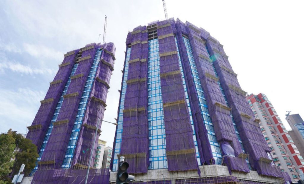 香港房产网消息:嘉里建设开发的朗天峰已售出448套 第1张- 元朗朗天峰楼盘现场1