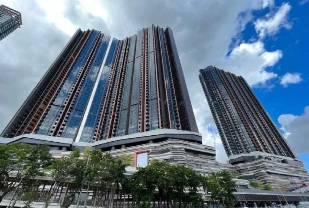 香港房产网消息:东铁线大围地铁站柏傲庄少量一手房推出 第1张- 大围地铁站柏傲庄现场