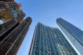 香港九龙站豪宅项目，君临天下，全海景单位，正看维多利亚港海景。