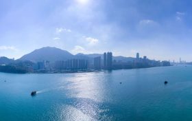 香港九龙全新海景楼盘蔚蓝东岸可享维多利亚港海景