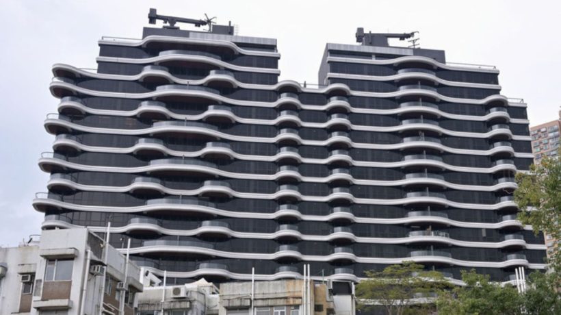 香港屯门青山公路段,青霞里尚岸 现楼首录成交
